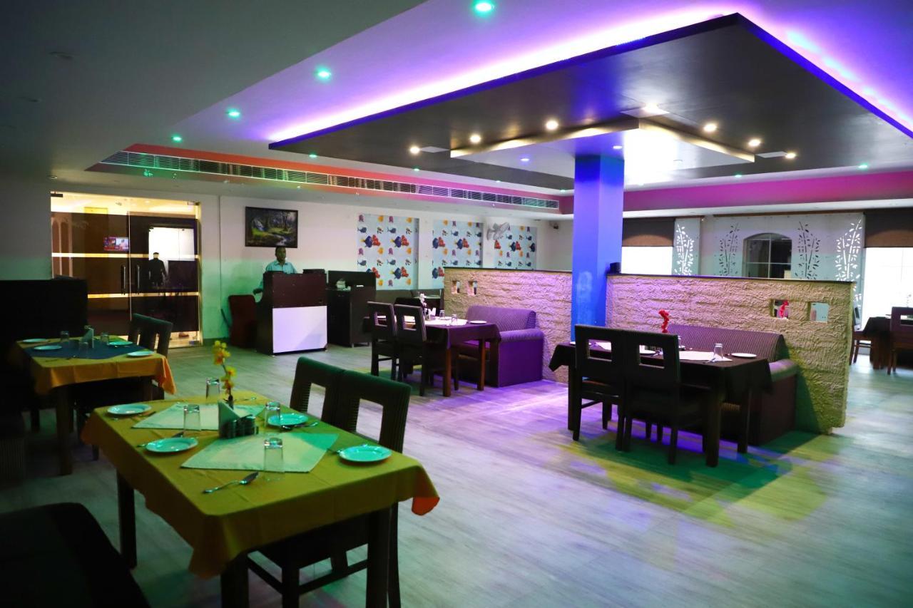 Grace Hotel Karnāl Екстериор снимка